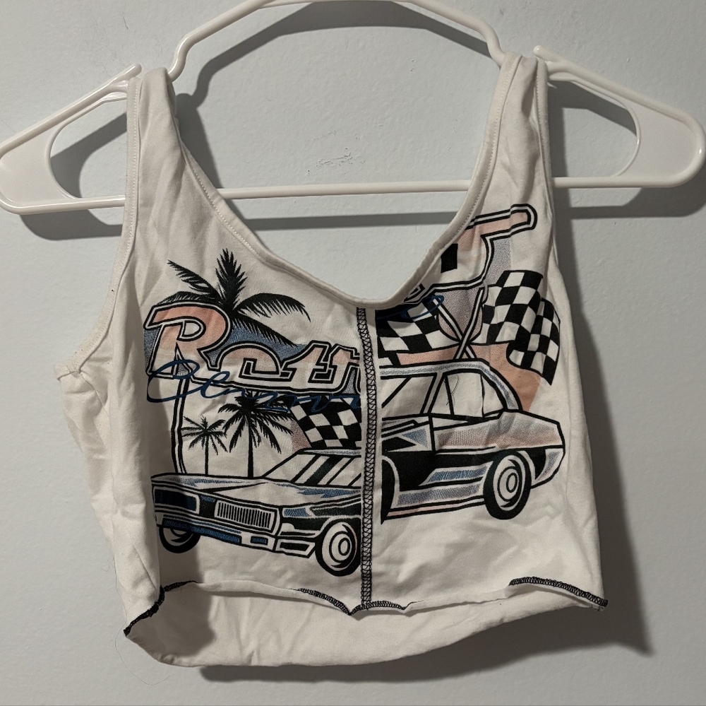 ROMWE Cream Racing Car Graphic Cropped Tank Size 6 or M